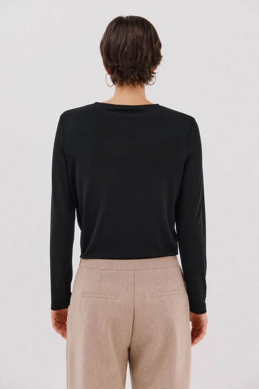 Gold piece top with neckline