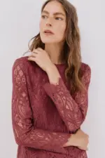 Top guipur manga larga