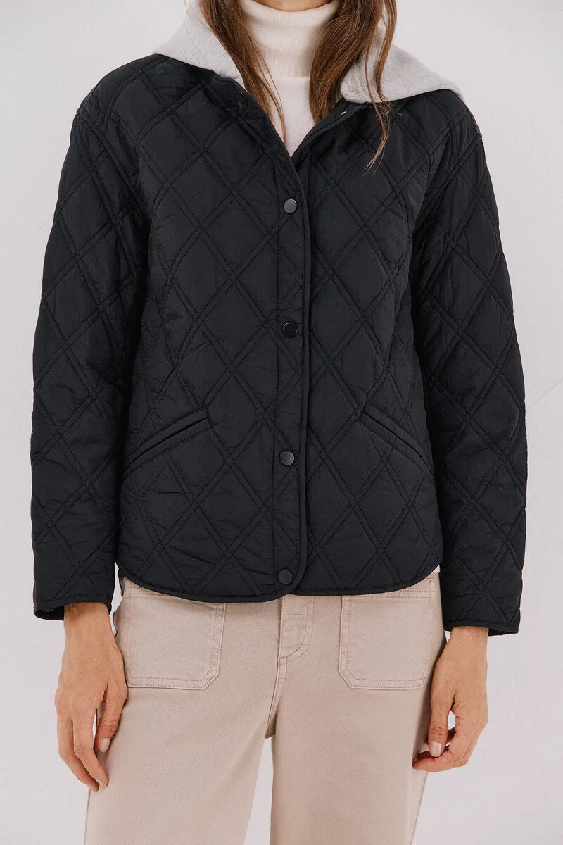 Short anorak hooded sweatshirt