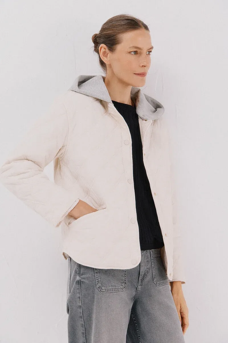 Short anorak hooded sweatshirt