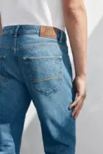 Slim fit jeans