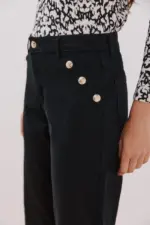 Buttons pants
