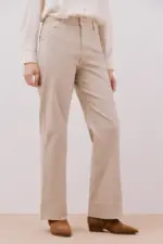 Buttons pants