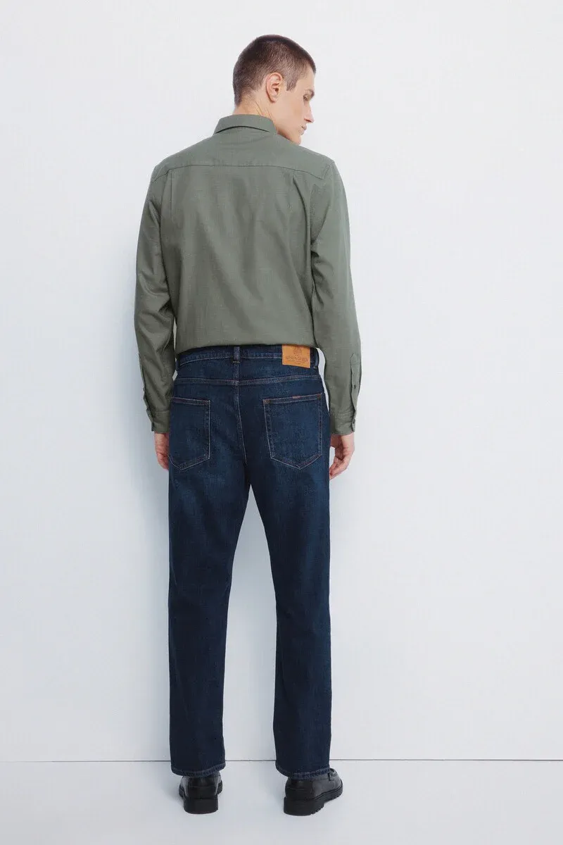 Dark wash straight fit jeans