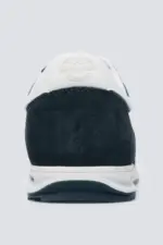 Retro style leather sneaker