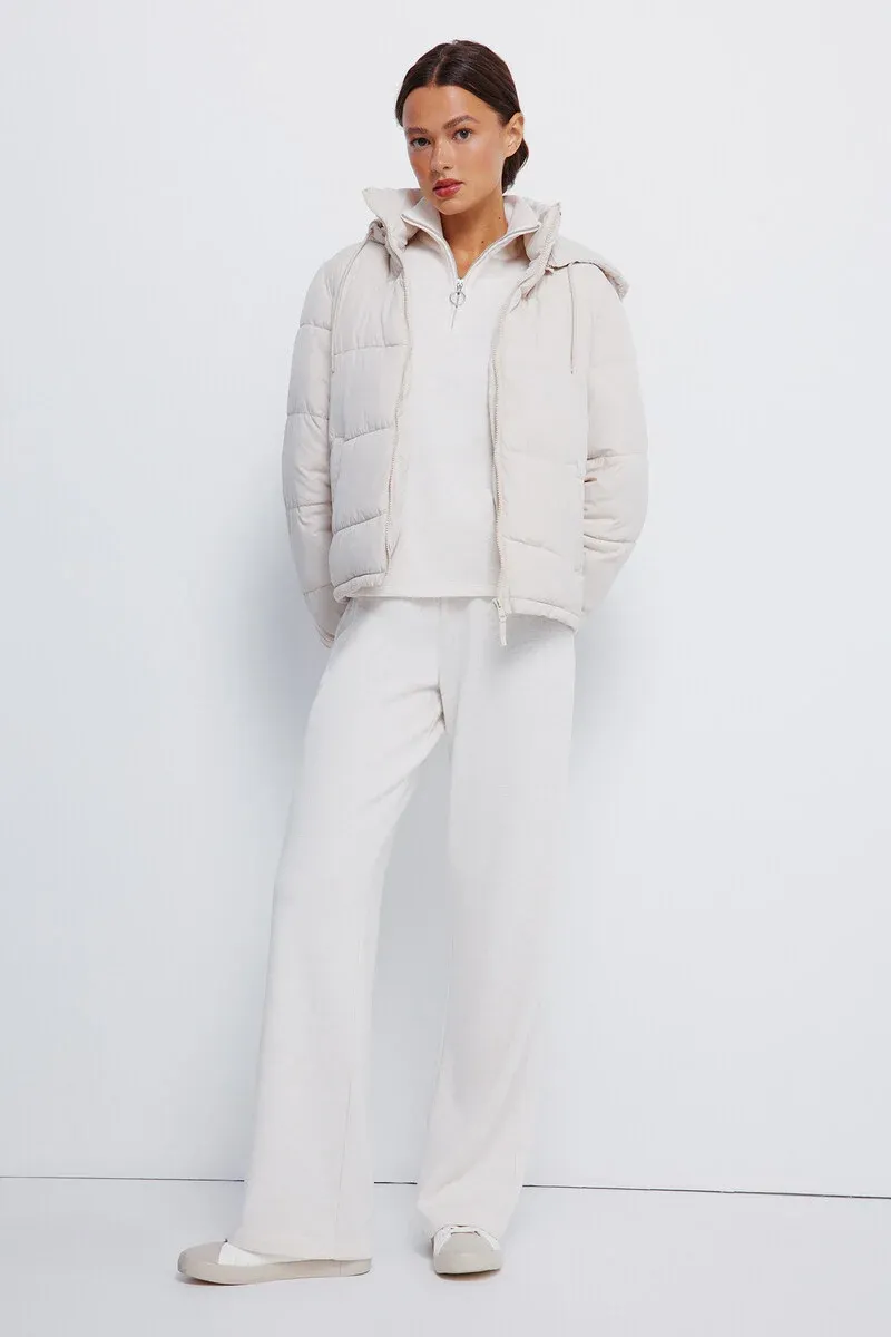 Padded jacket with recycled polyester hood