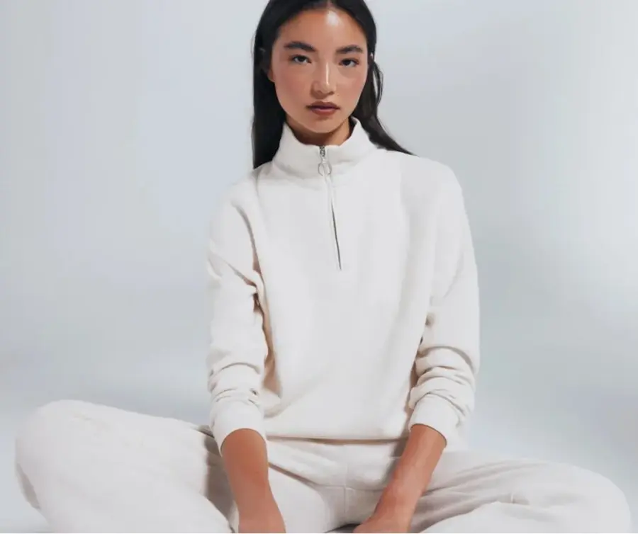 Zip-up turtleneck sweatshirt
