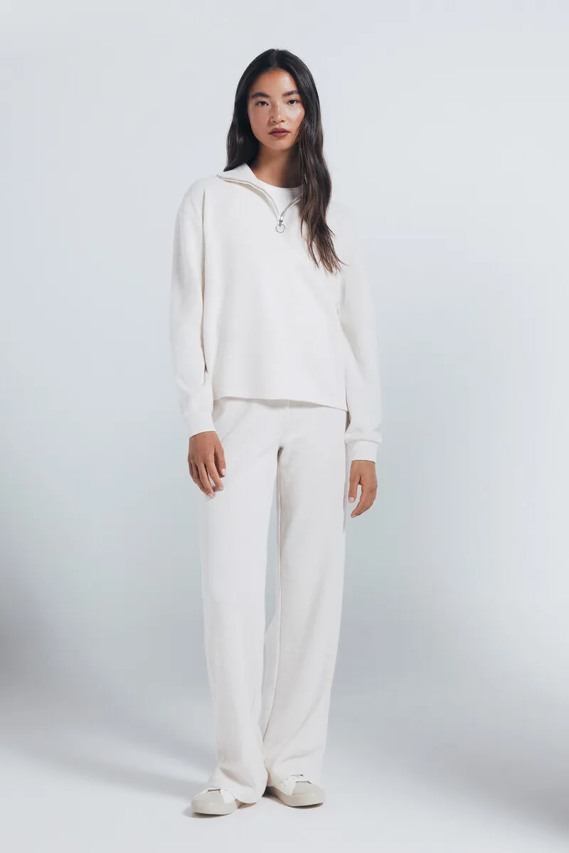 Zip-up turtleneck sweatshirt