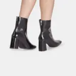 Women's ankle boot with heel and zip Bata