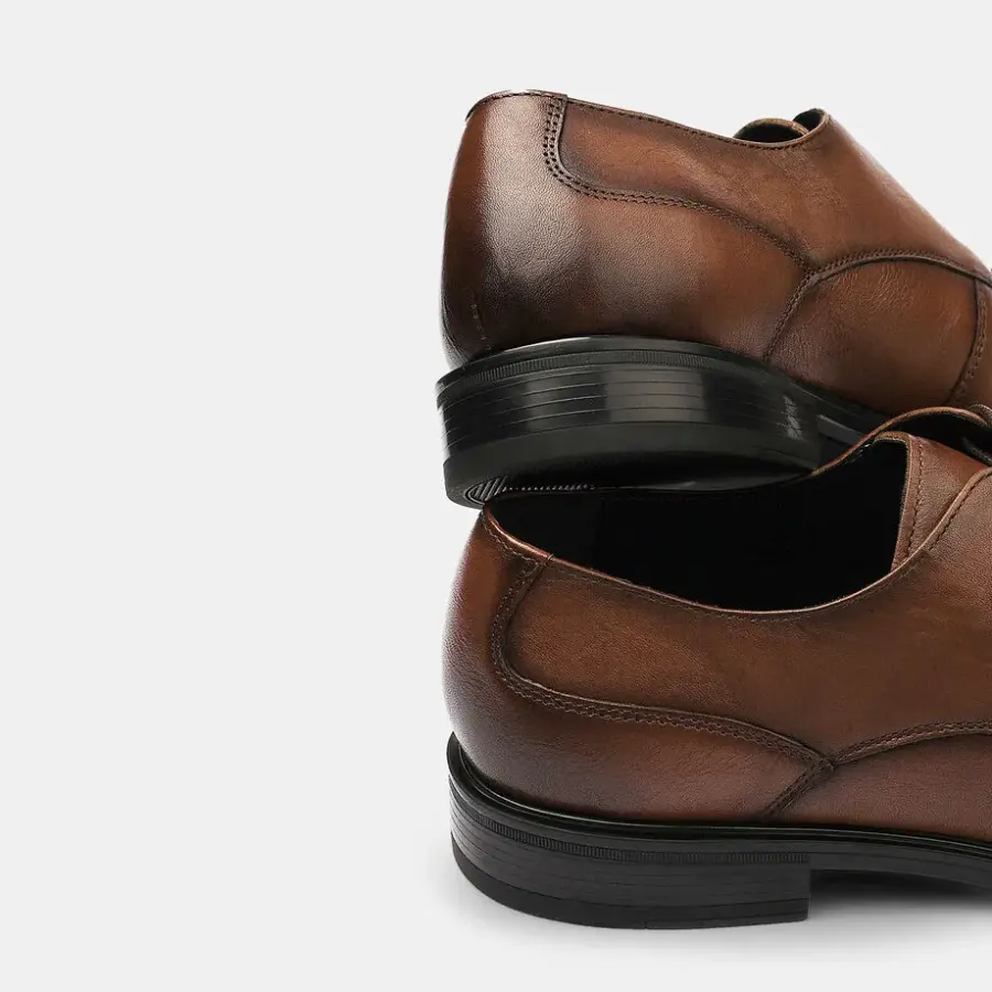 Men's leather low shoes