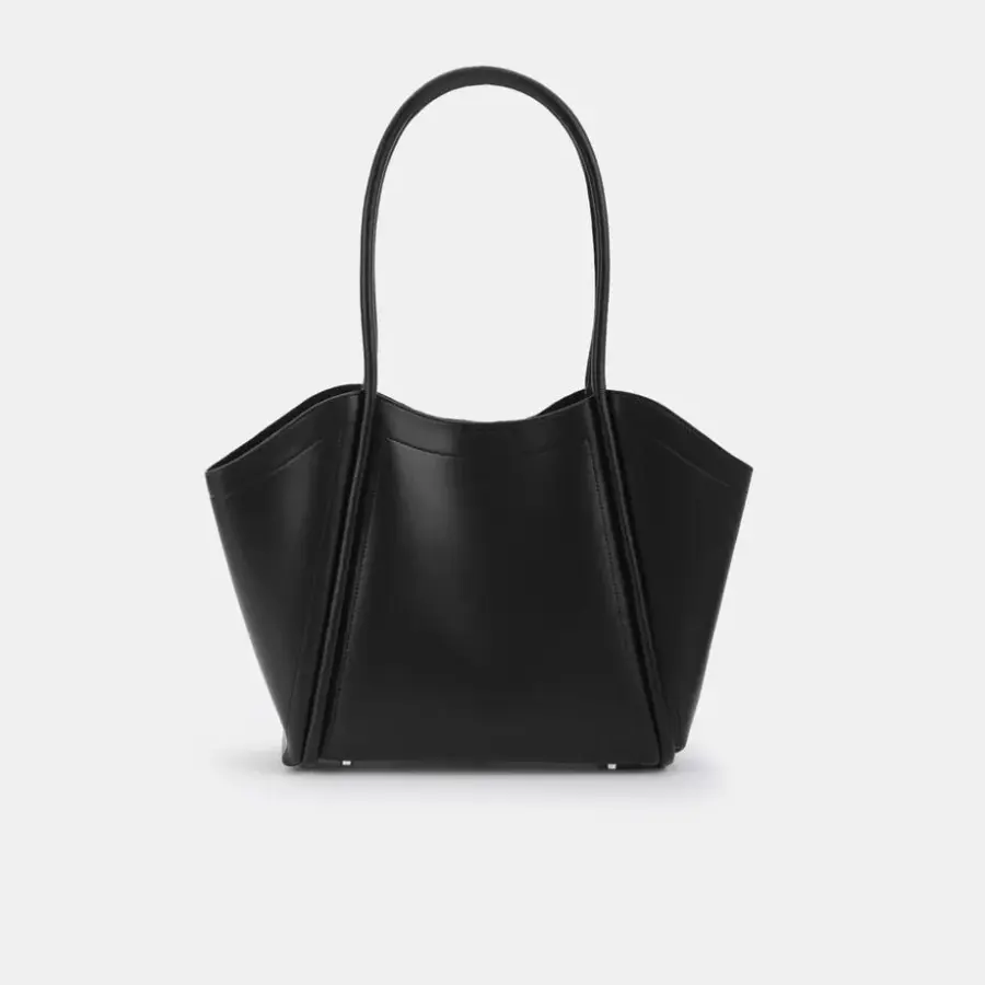 Elegant Bata Leather Bag