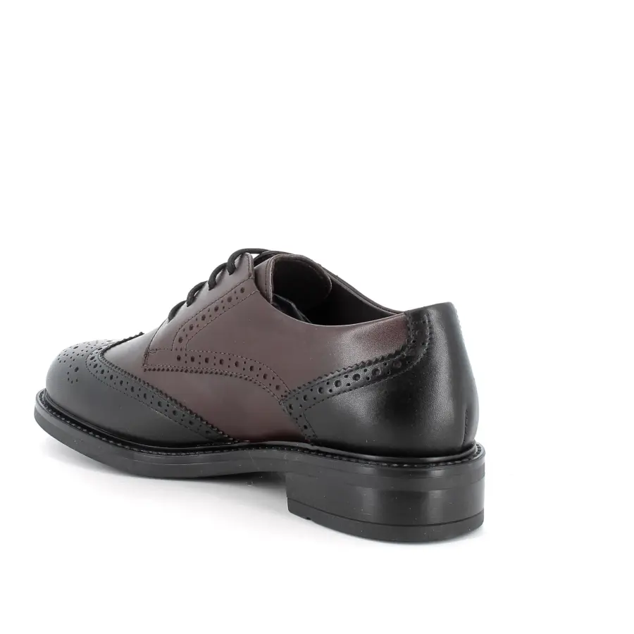 Lace-up shoes for women