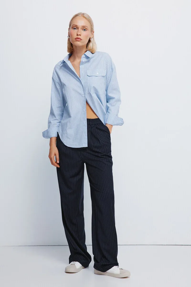 pleated trousers with elastic waistband