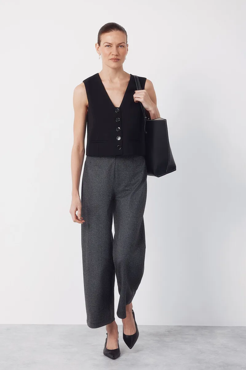 Wide knit trousers