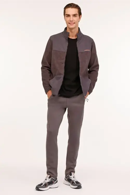 4W ML GREYS-B 18URB2002 4PR
