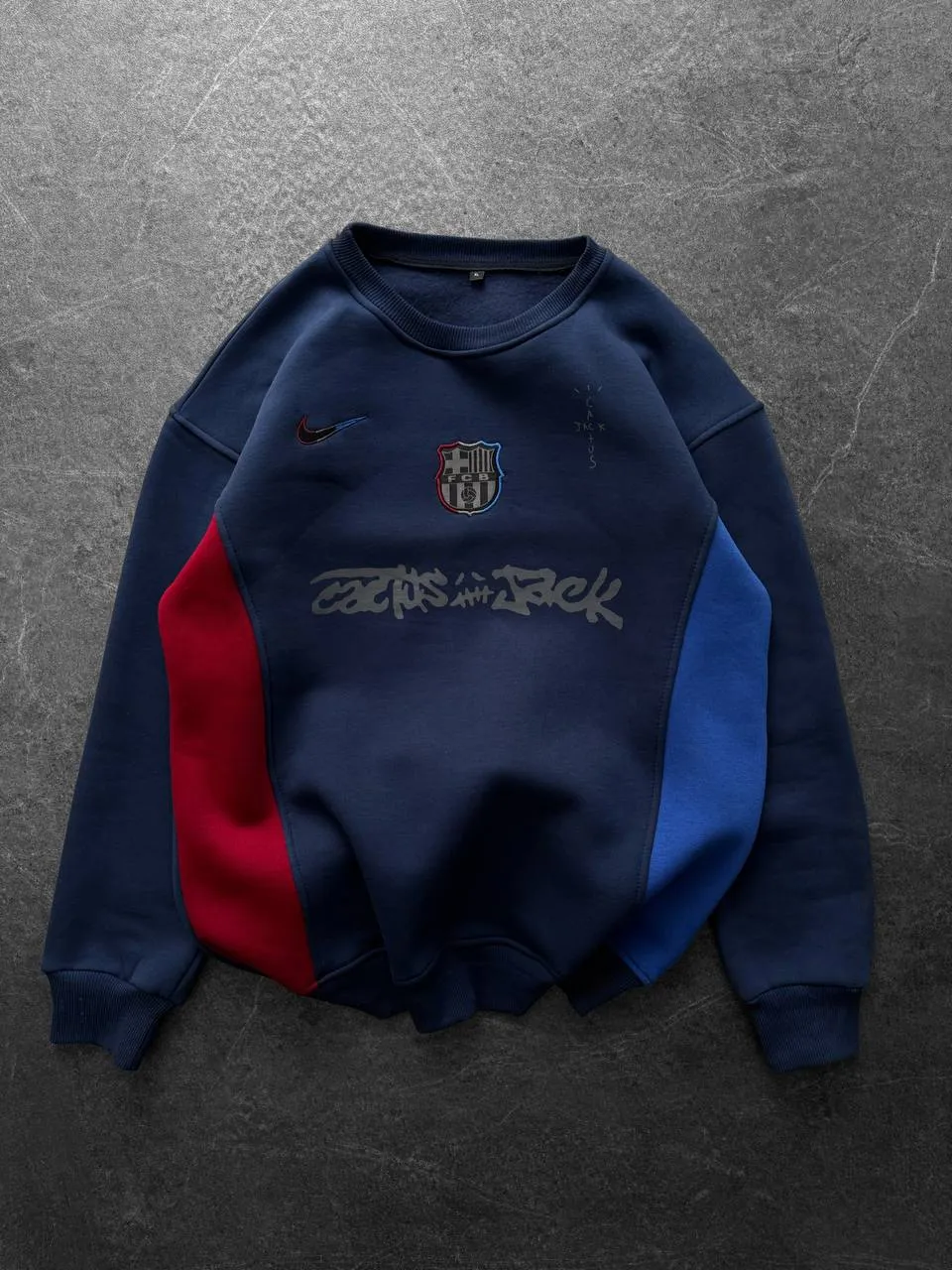 سويت شيرت برشلونة