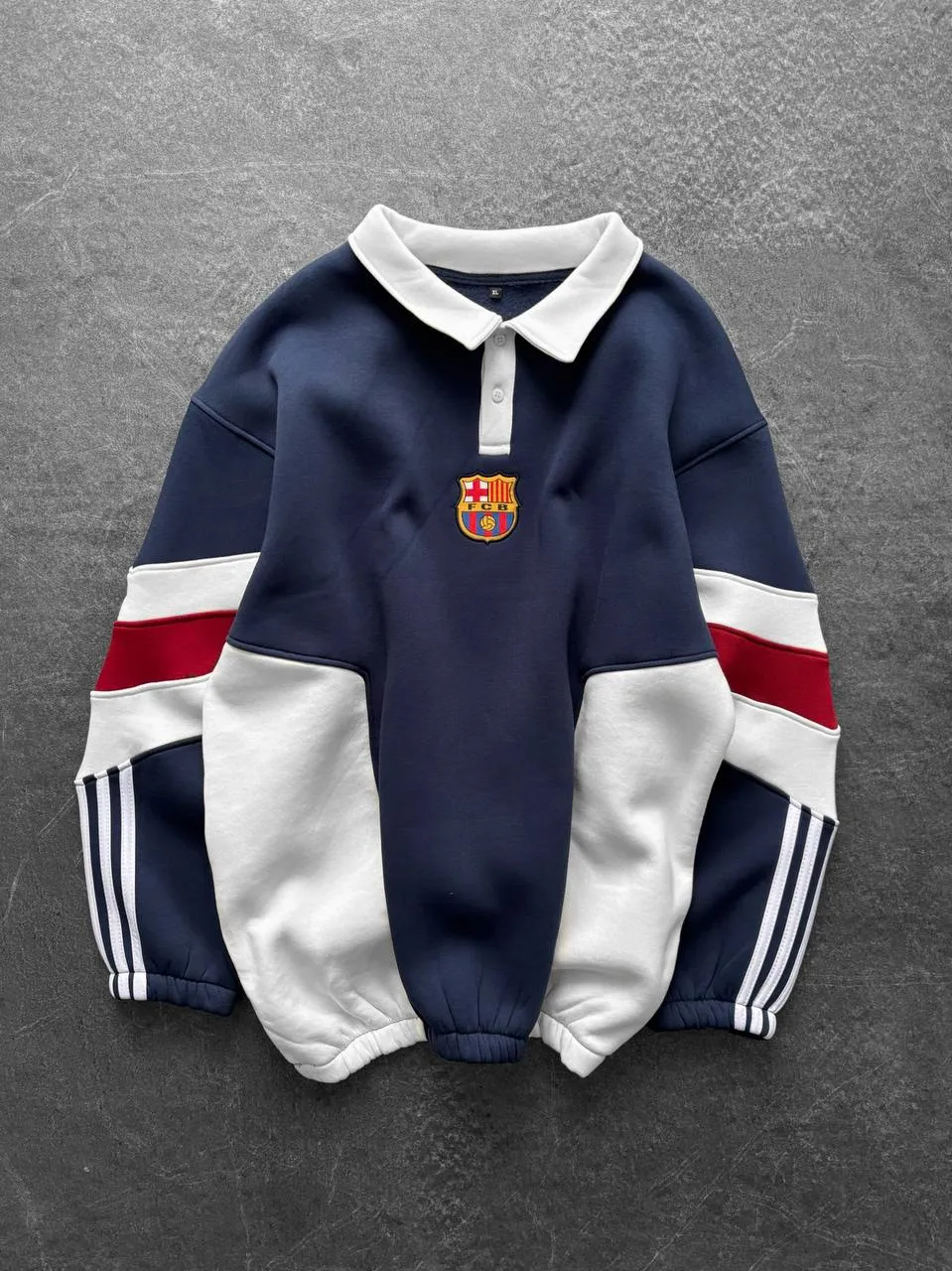 سويت شيرت برشلونة - قبة