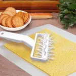 خزاقة معجنات بلاستيك