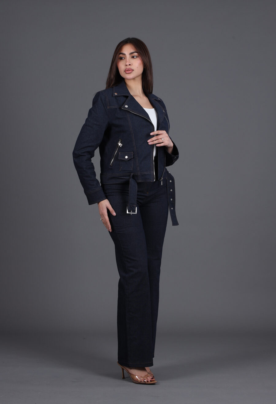 طقم جينز ( جاكيت + بنطلون )