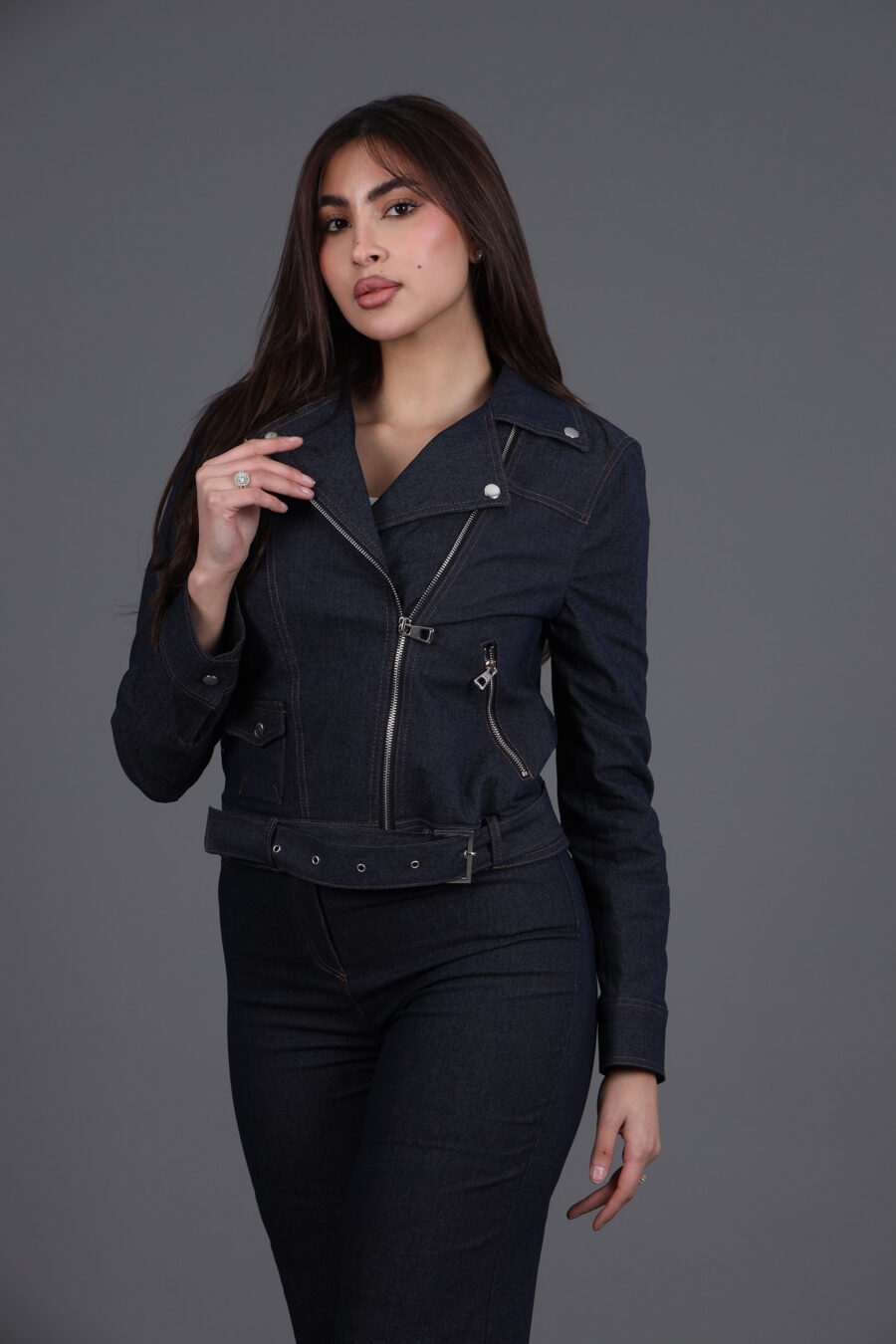 طقم جينز ( جاكيت + بنطلون )