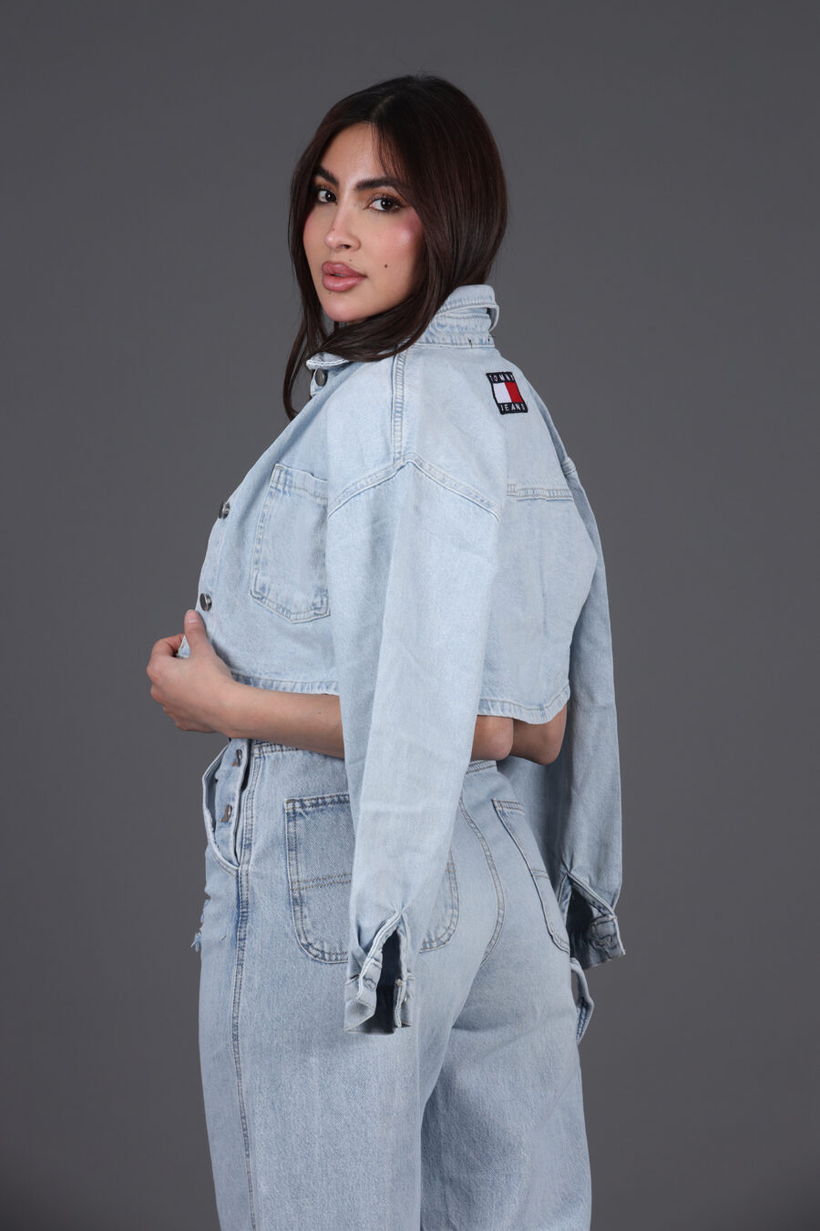 اڤرهول جينز  + جاكيت تومي TOMMY