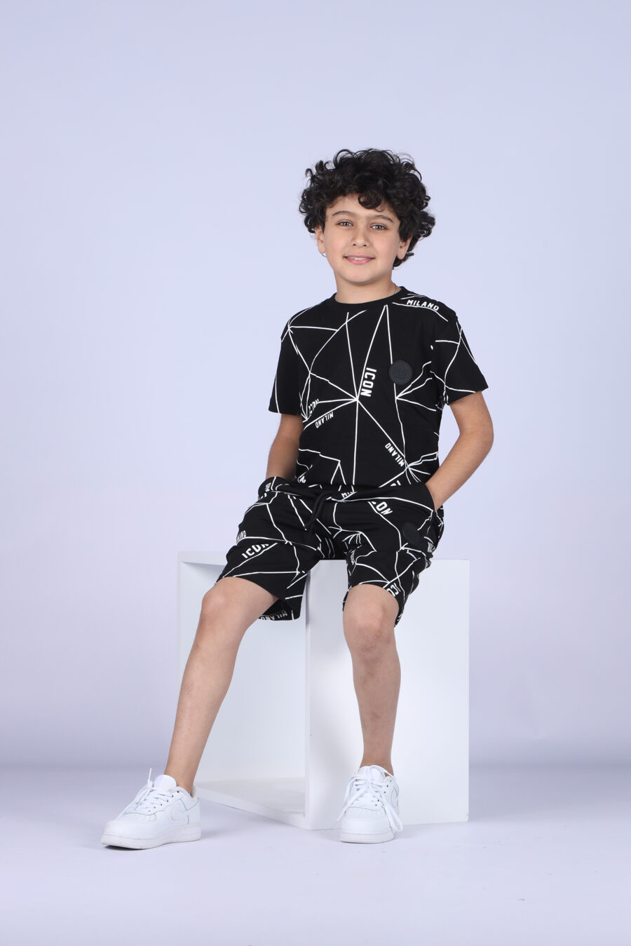 بدله أيكون ICON