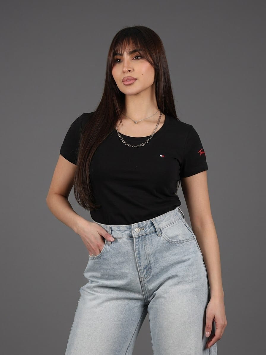 بلوزة تومي TOMMY